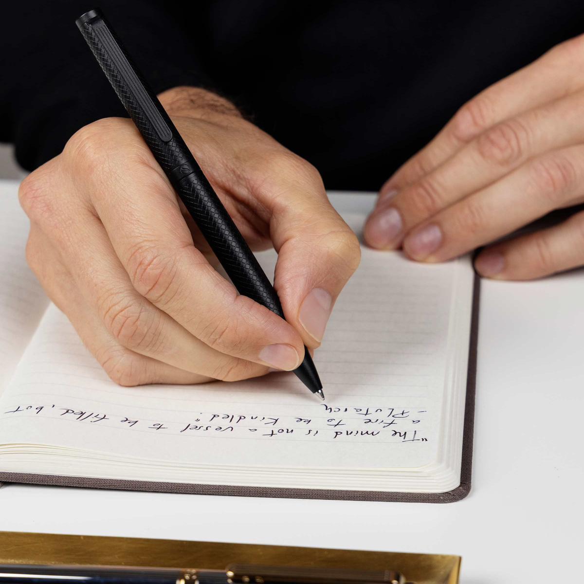 Scriveiner Premium Daily Black Carved Ballpoint Pen