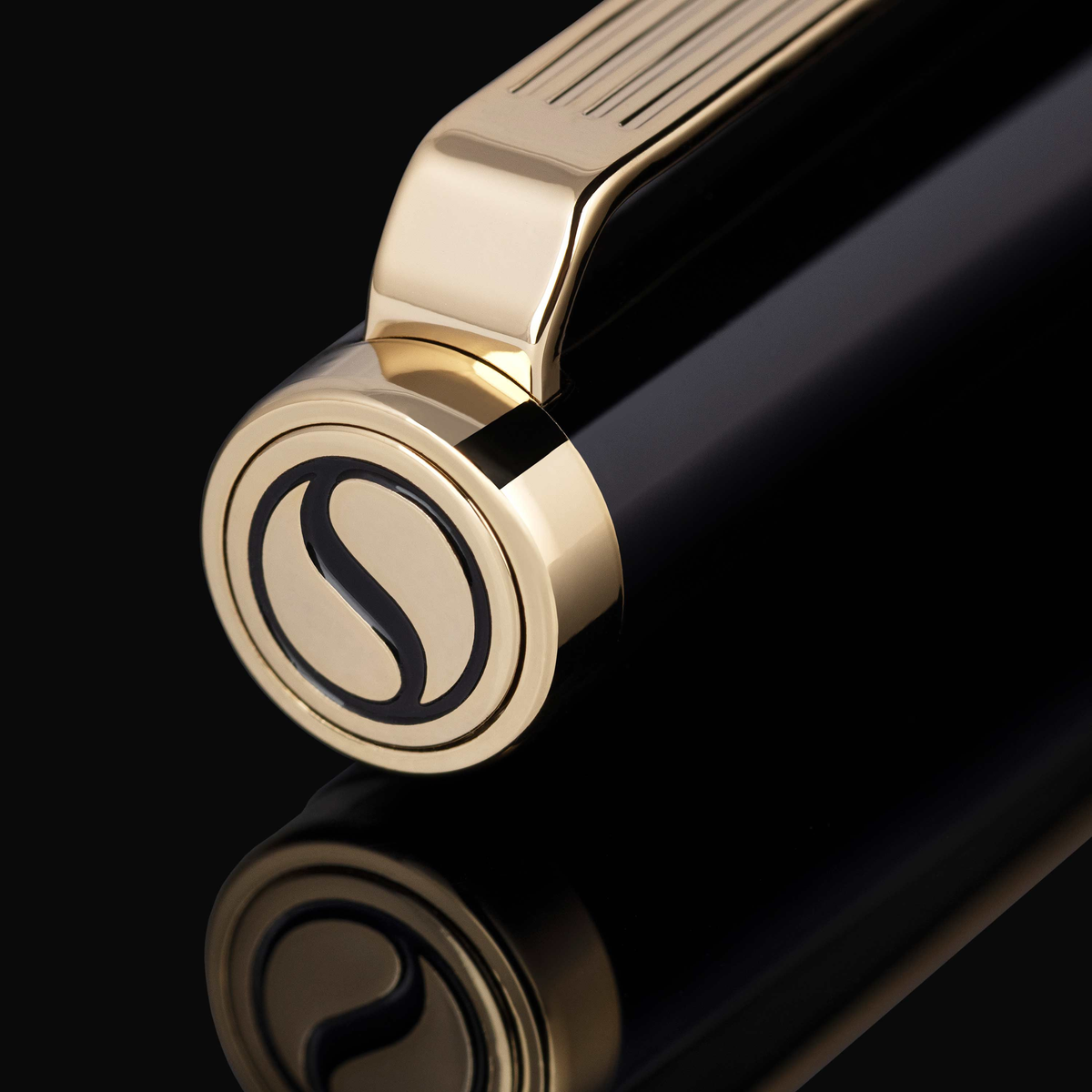Scriveiner Premium Daily Black Gold Rollerball Pen